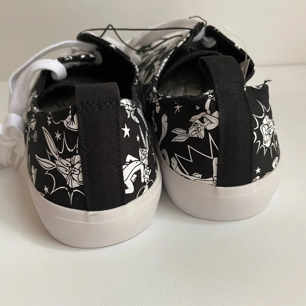 Looney Tunes Bugs Bunny Womens 11.5 Canvas Sneaker Low Cut Fun Cartoons Bold - Picture 5 of 13